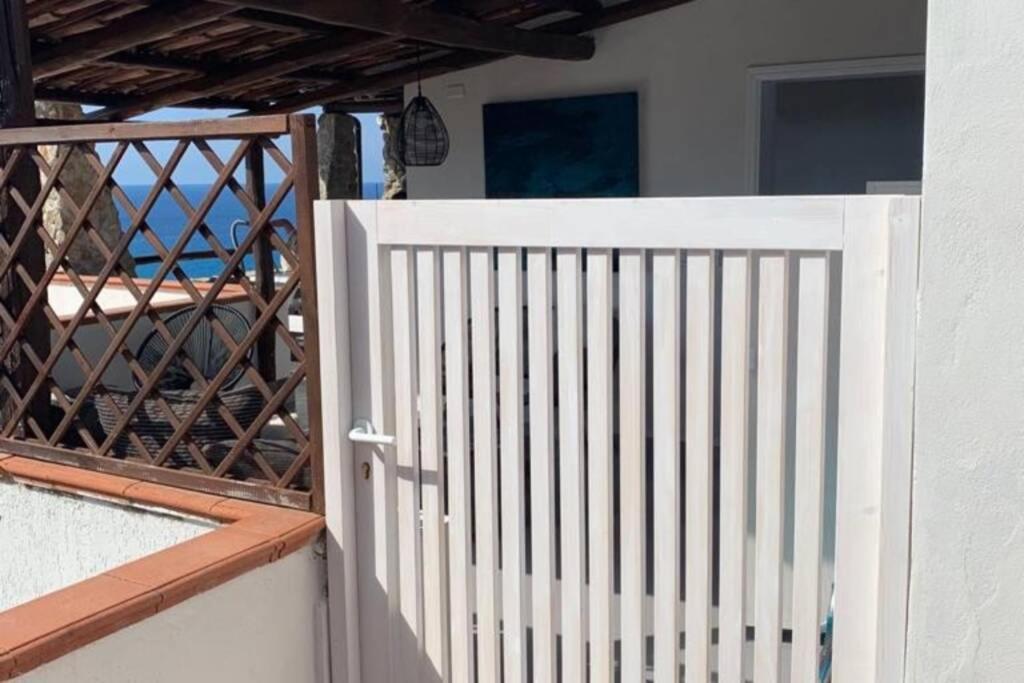 Boutique Apartment With Beach Within Walking Distance, Near Tropea Parghelia Exterior photo