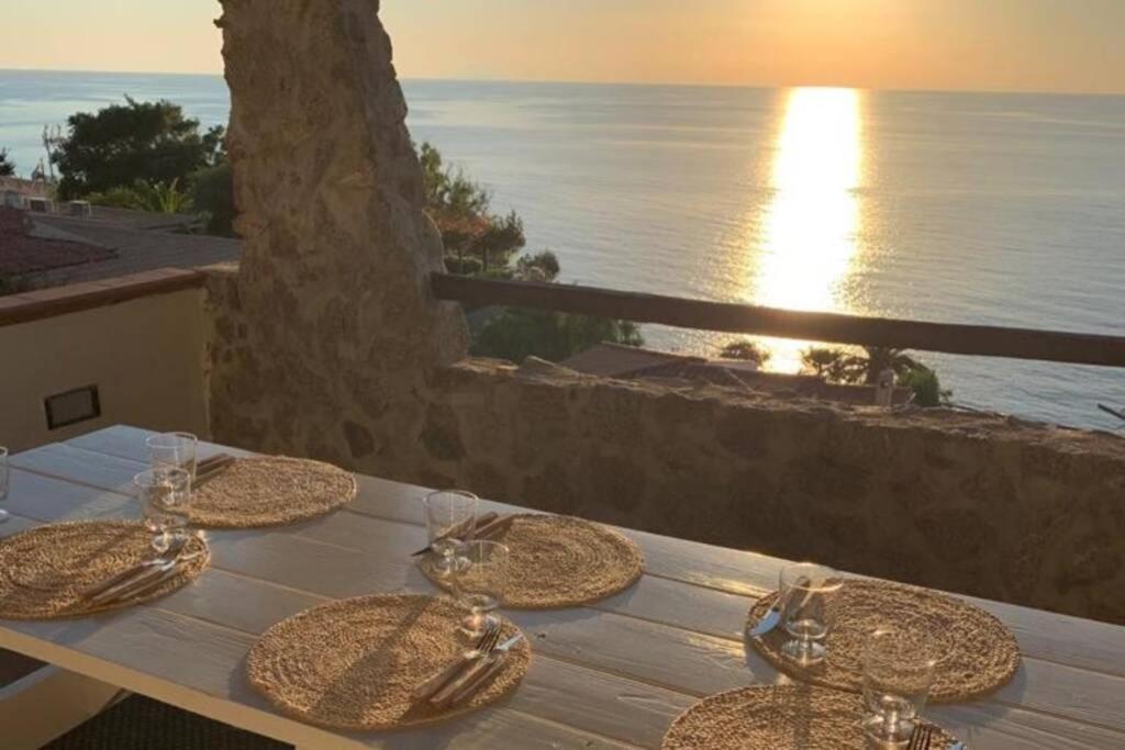Boutique Apartment With Beach Within Walking Distance, Near Tropea Parghelia Exterior photo