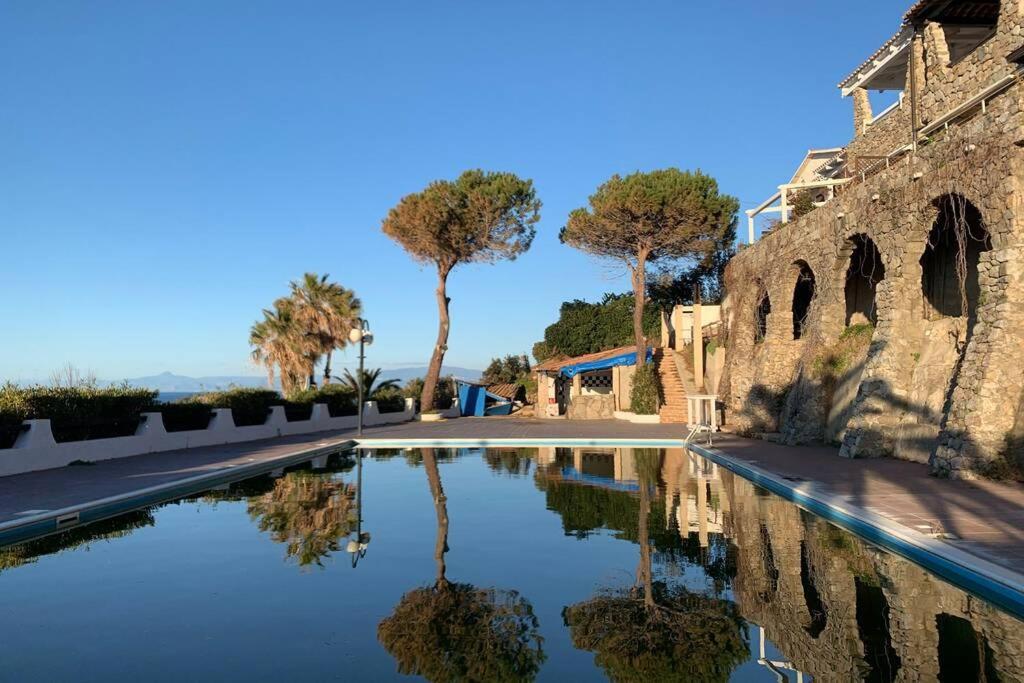 Boutique Apartment With Beach Within Walking Distance, Near Tropea Parghelia Exterior photo