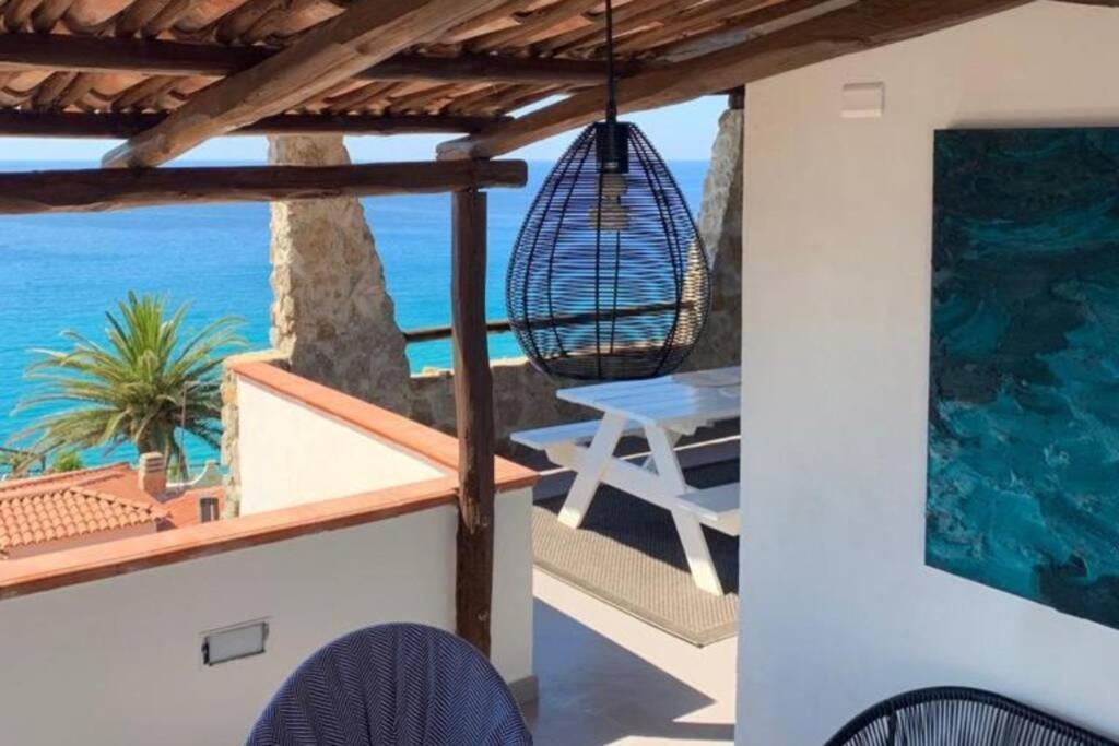 Boutique Apartment With Beach Within Walking Distance, Near Tropea Parghelia Exterior photo
